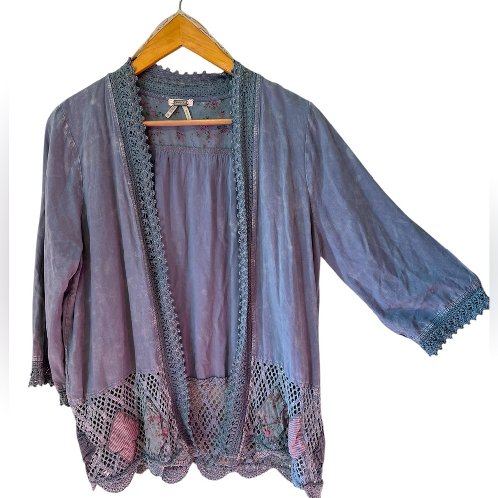 Gimmicks by BKE. Lace Trim Open Cardigan
